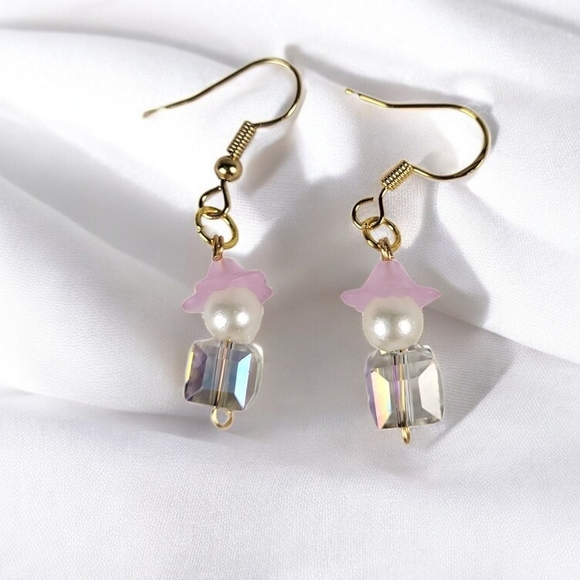 18k Gold Plated Frosted Acrylic Flower Beads Pink Pearl Dangle Earrings - Picture 2 of 2